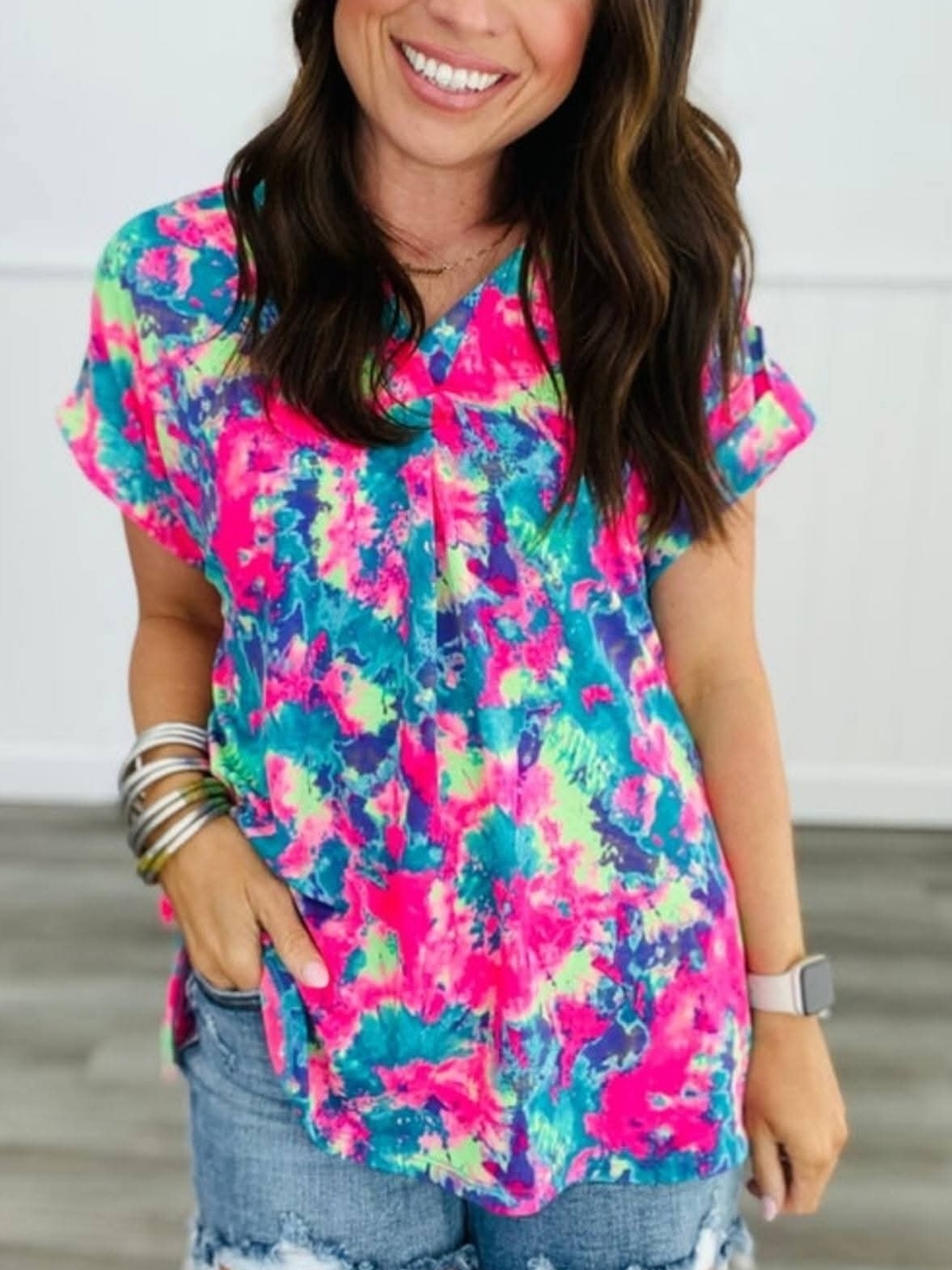 Dear Scarlett Vibrant Tie-Dye V-Neck Short Sleeve Lizzy Top - Neon Multi Sz L